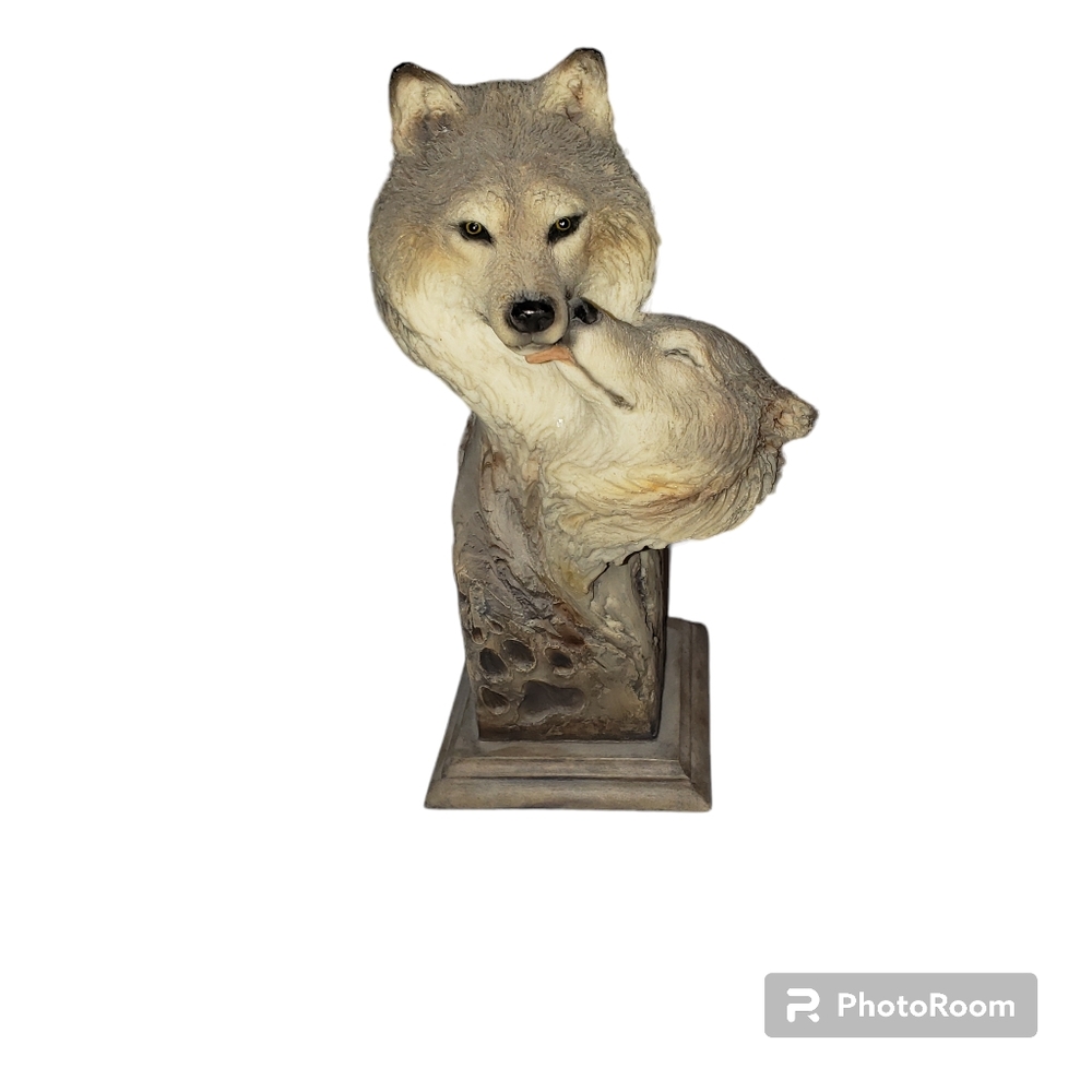 Wolf and Pup Figurene by Slockbower